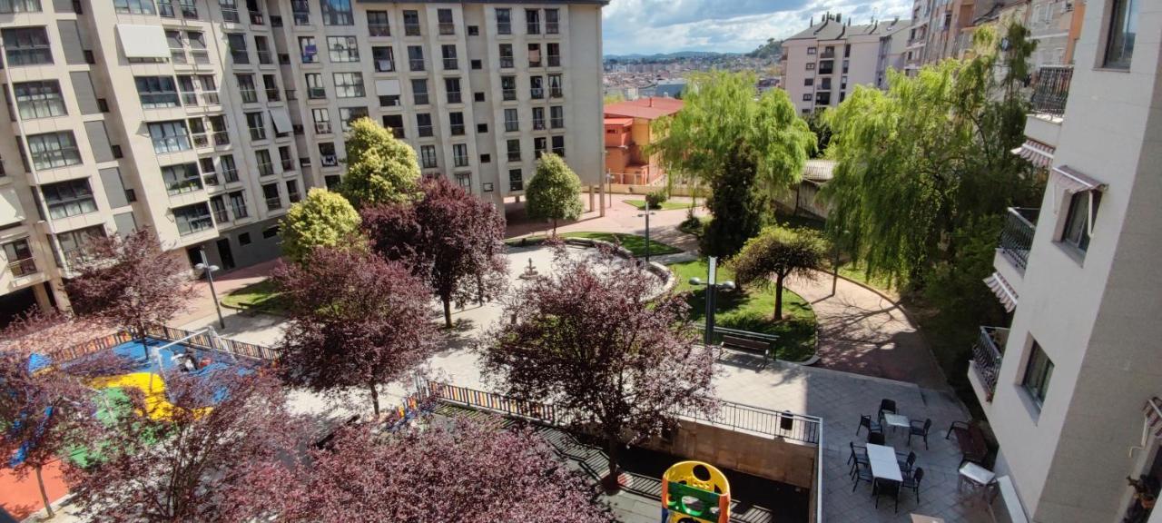 Piso Estacion Termal Garaje Y Aire Acondicionado Apartment โอว์เรนเซ ภายนอก รูปภาพ