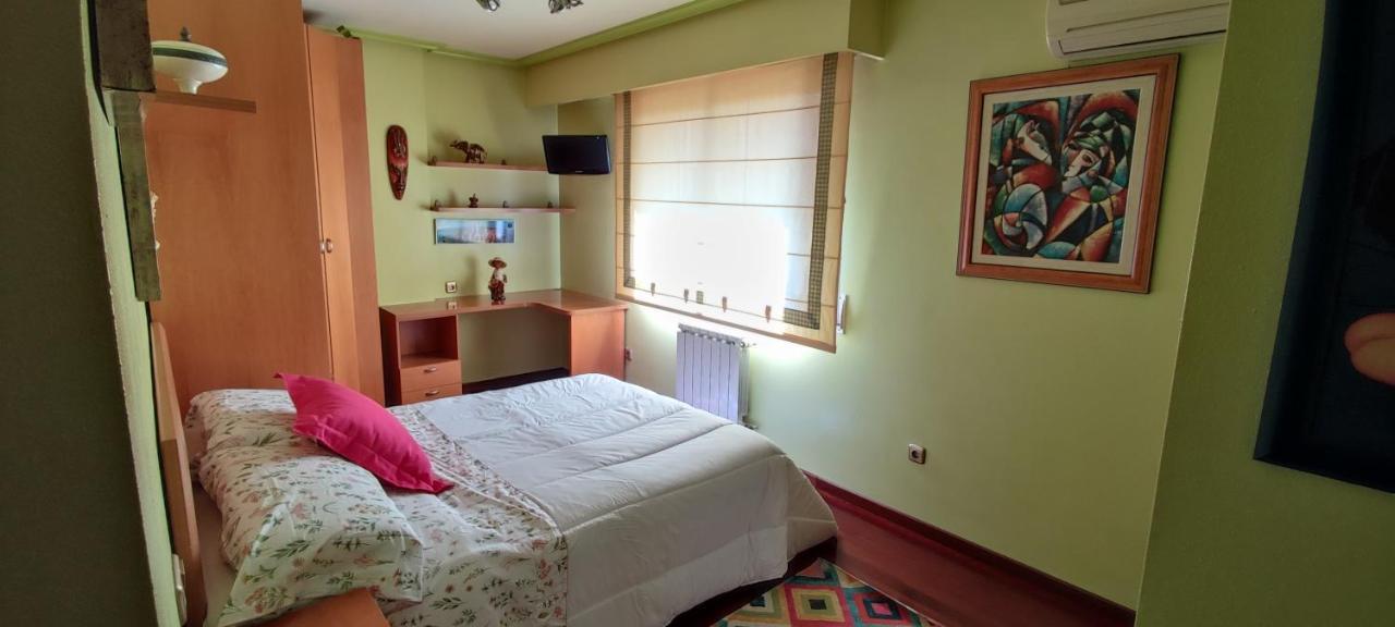 Piso Estacion Termal Garaje Y Aire Acondicionado Apartment โอว์เรนเซ ภายนอก รูปภาพ